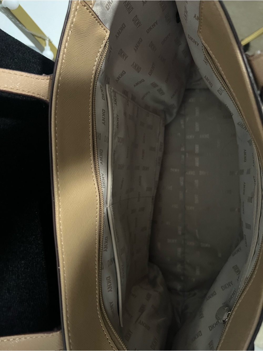 DKNY Bryant Signature I Tote Bag in Beige Monogram with Tan Handles - Picture 15 of 16